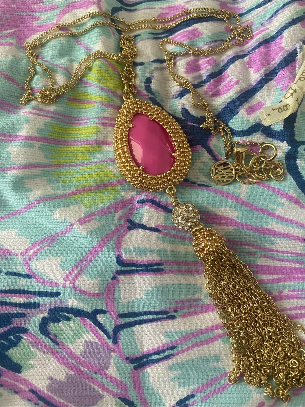 NWOT Lilly Pulitzer Pink stone Statement gold  chain tassel necklace